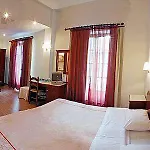 Pelops Hotel 3*
