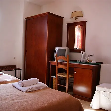 Pelops Hotel