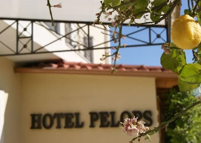 Pelops Hotel 3*